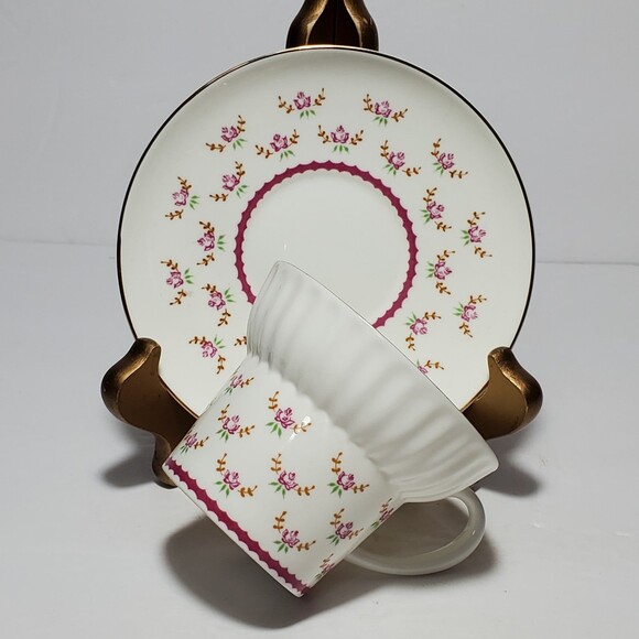 Lomonosov Demitasse Teacup and Saucer Pink Flowers - Picture 5 of 8